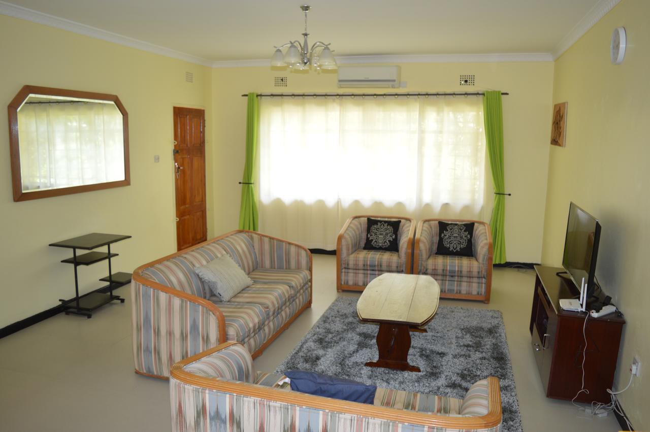Hotel Kasuda House - Rent The Entire House Lusaka Exterior foto